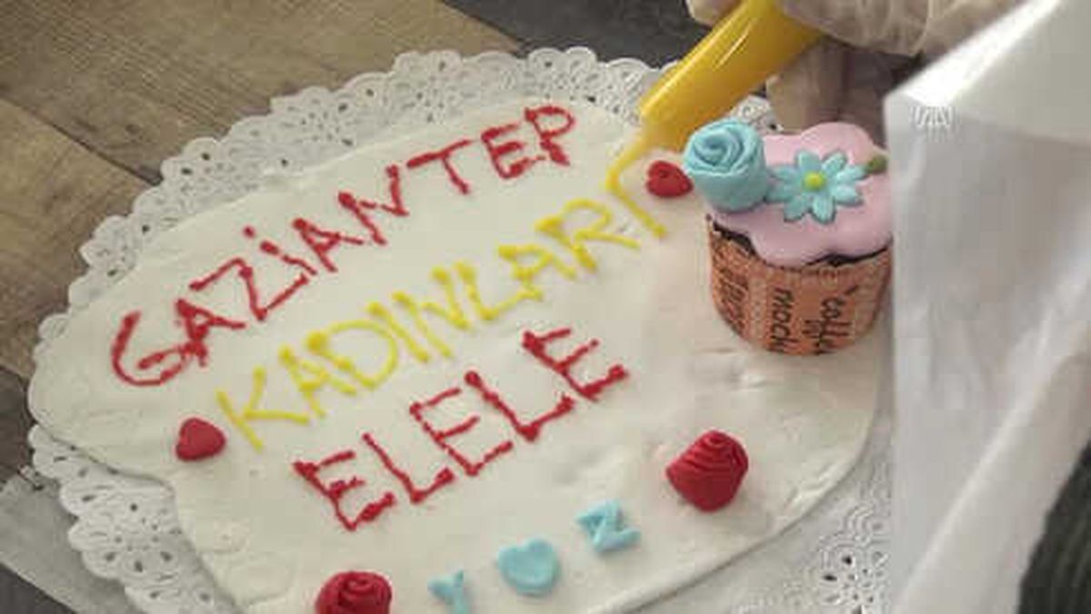Ev Hanımları "Pasta Şefleri" Yetiştiriyor