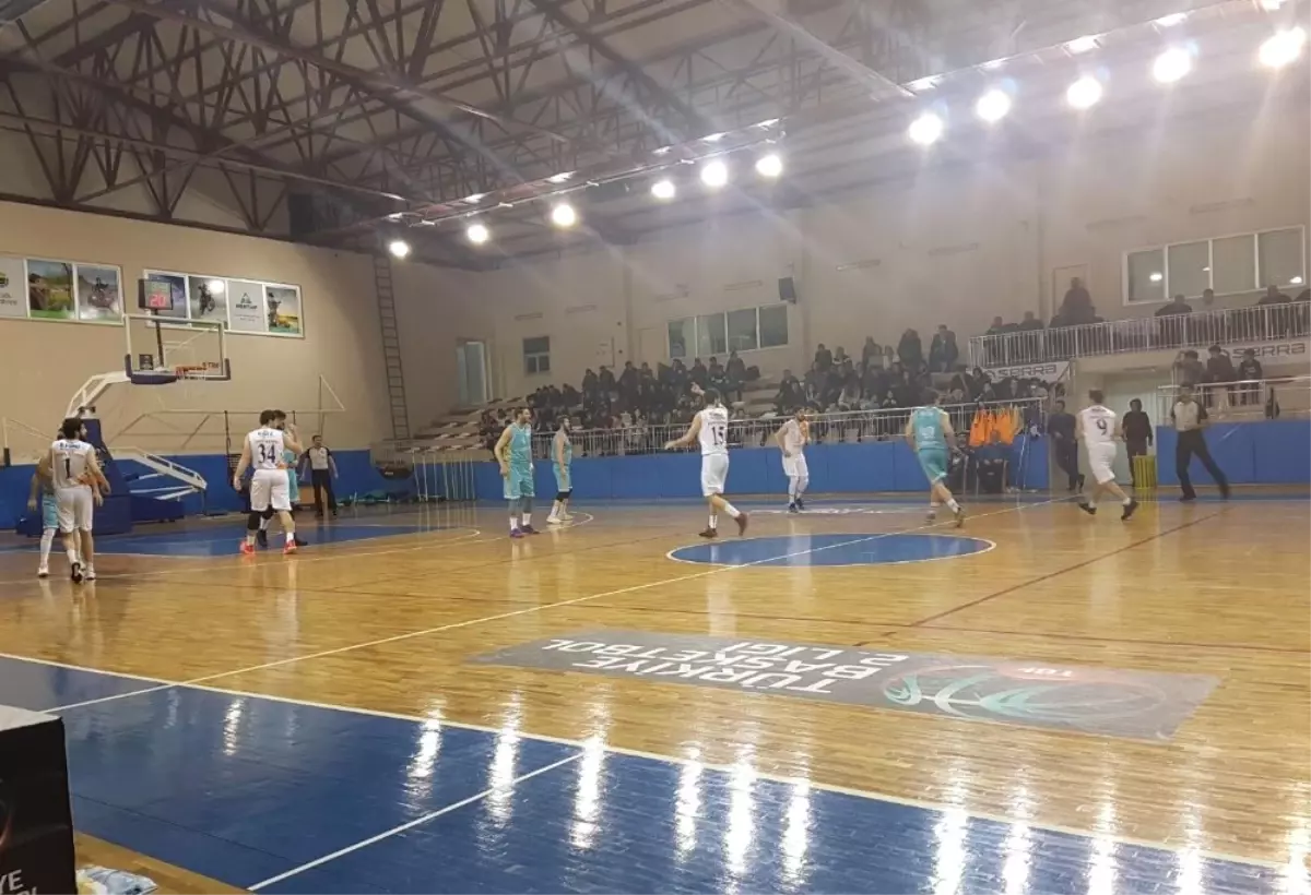 Haliliye Basketbol Takımı Deplasmandan Galibiyetle Döndü