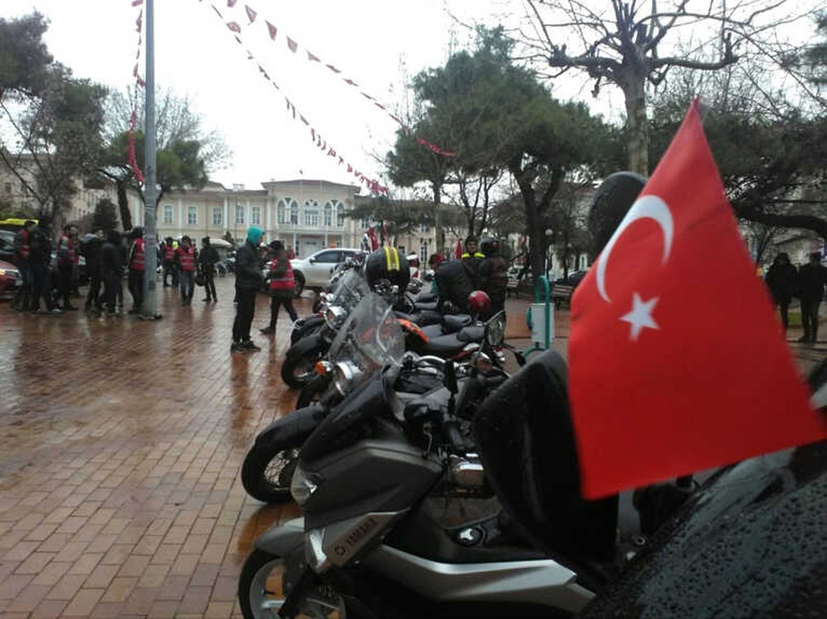 Motorculardan Zeytin Dalı Harekatı\'na Destek Sürüşü
