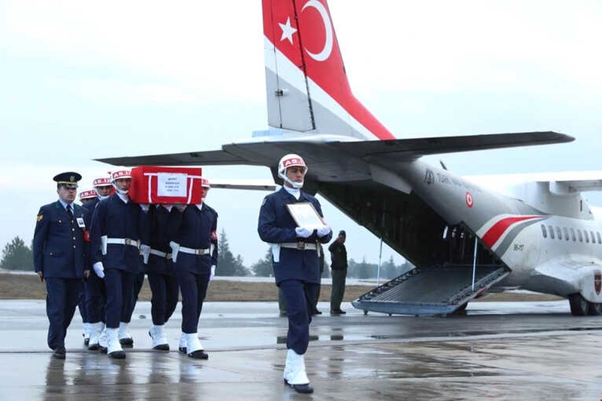 Şehit Serdar Ege\'nin Naaşı Eskişehir\'e Ulaştı
