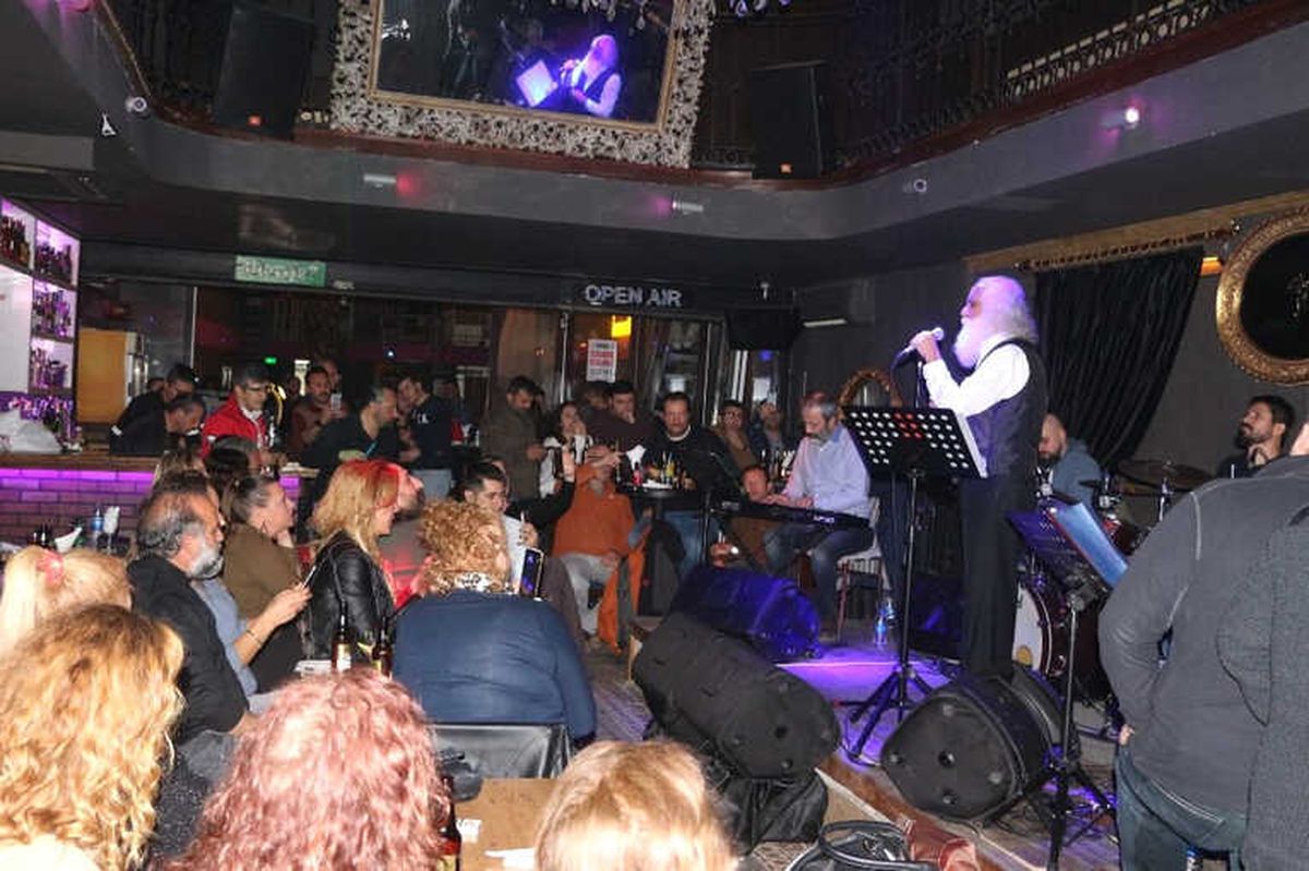 Suavi Çocuklar İçin Sahneye Çıktı