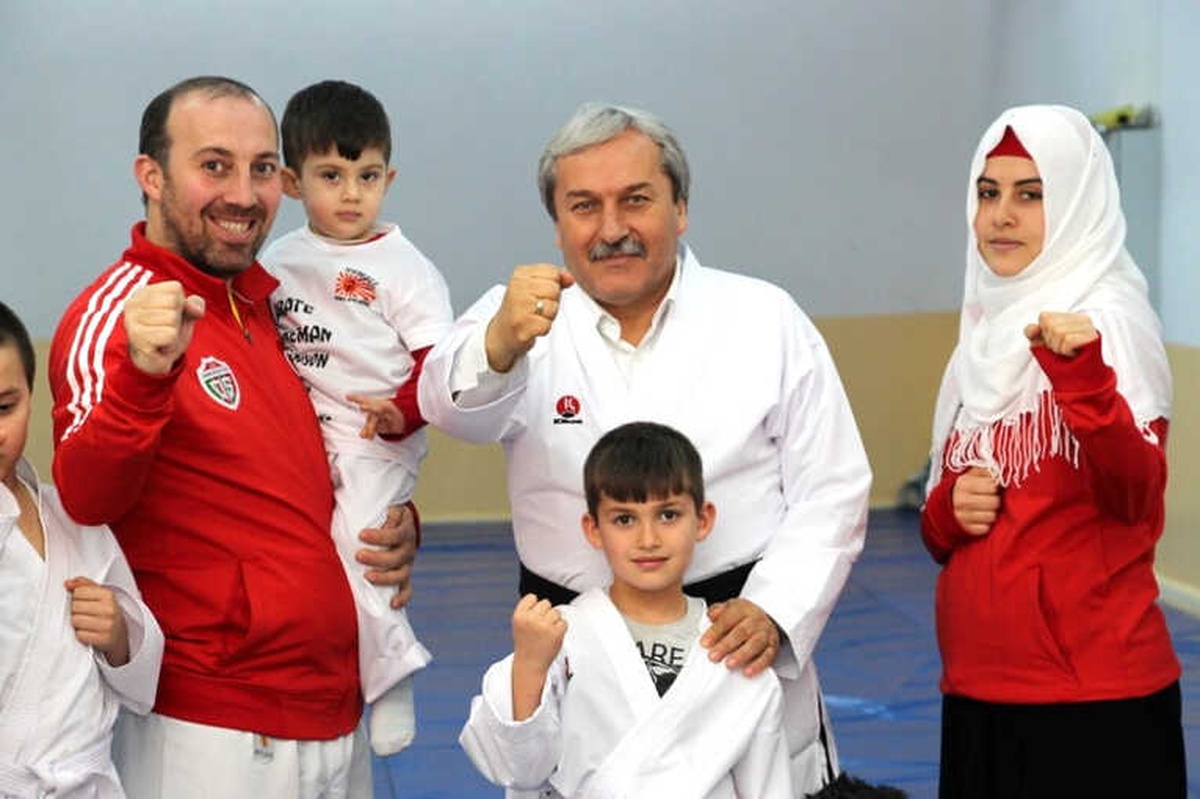 1308 Osmaneli Belediyespor Karate Takımı Çalışmalarına Devam Ediyor