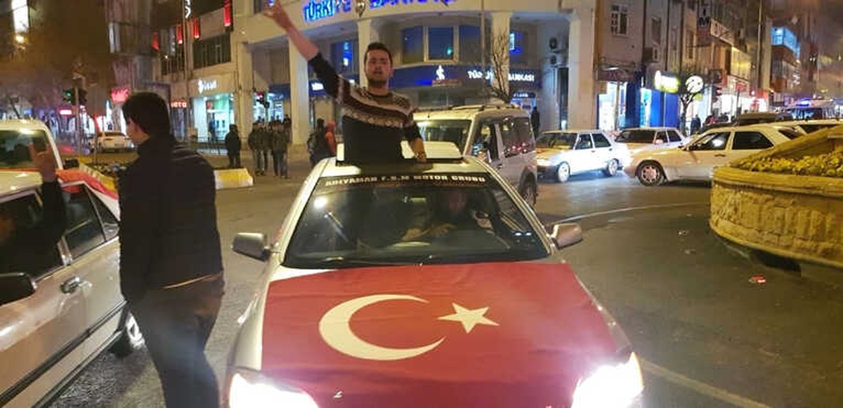 Adıyaman\'da Şehitler İçin Konvoy Düzenlendi