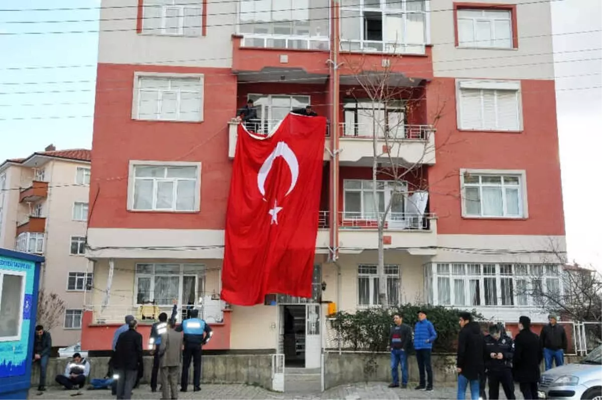 Akşehirli Polis Hakkari\'de Şehit Düştü