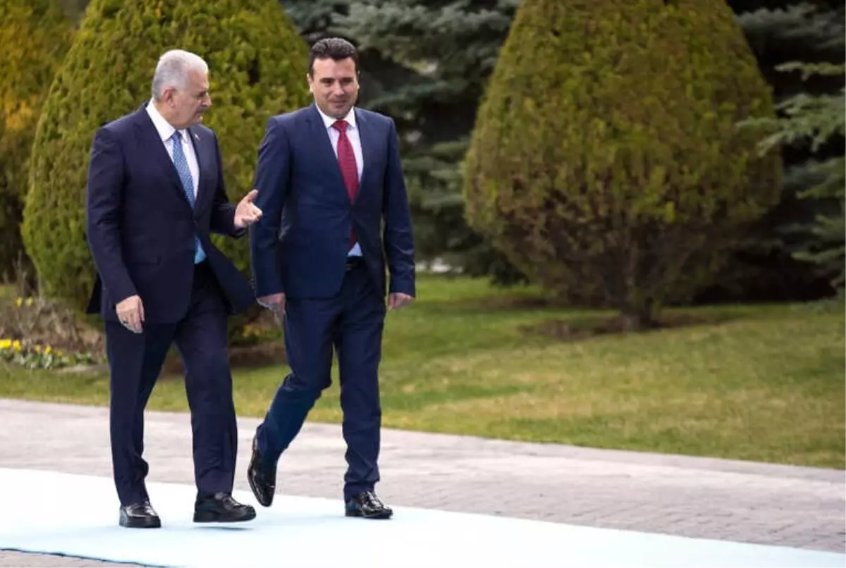 Başbakan Yıldırım, Makedonya Cumhuriyeti Başbakanı Zaev\'i Resmî Törenle Karşıladı