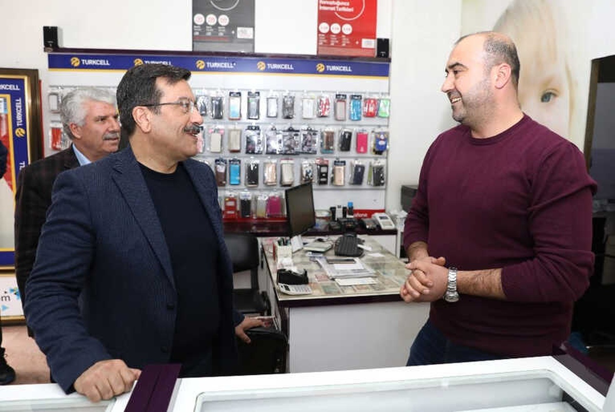 Başkan Atilla: "Hemşehrilerimizin Gönlüne Giden Yolu İmar Ediyoruz"