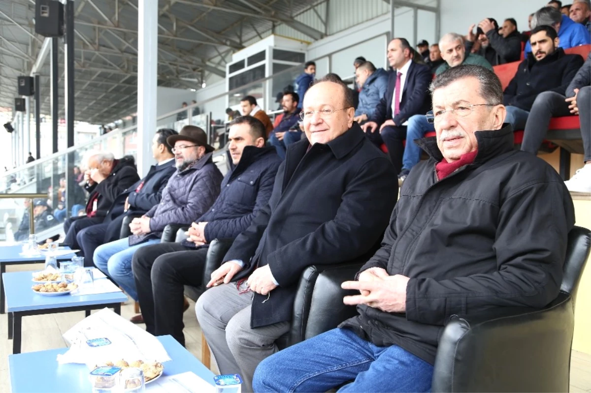 Başkan Özakcan Hafta Sonunu Spor Müsabakalarına Ayırdı