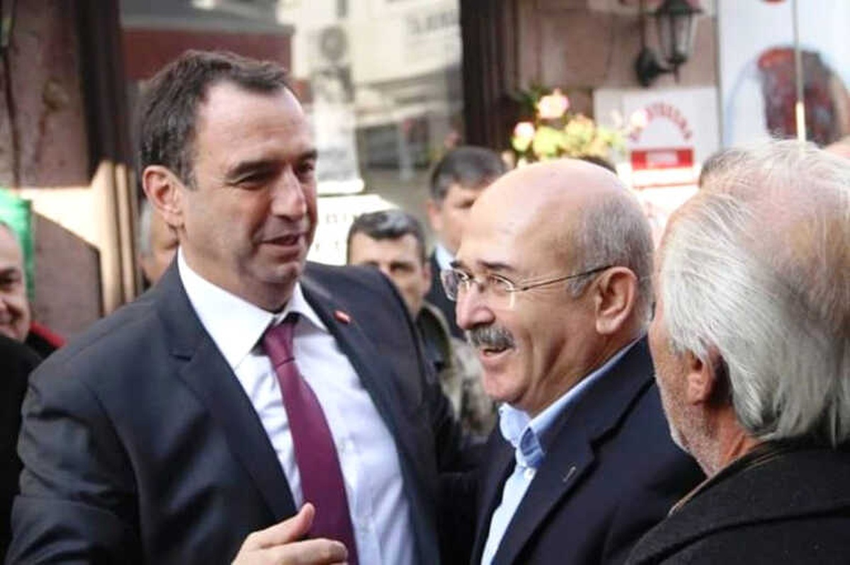 CHP\'li Meclis Üyesi Ufuk Ova Partisinden İstifa Etti