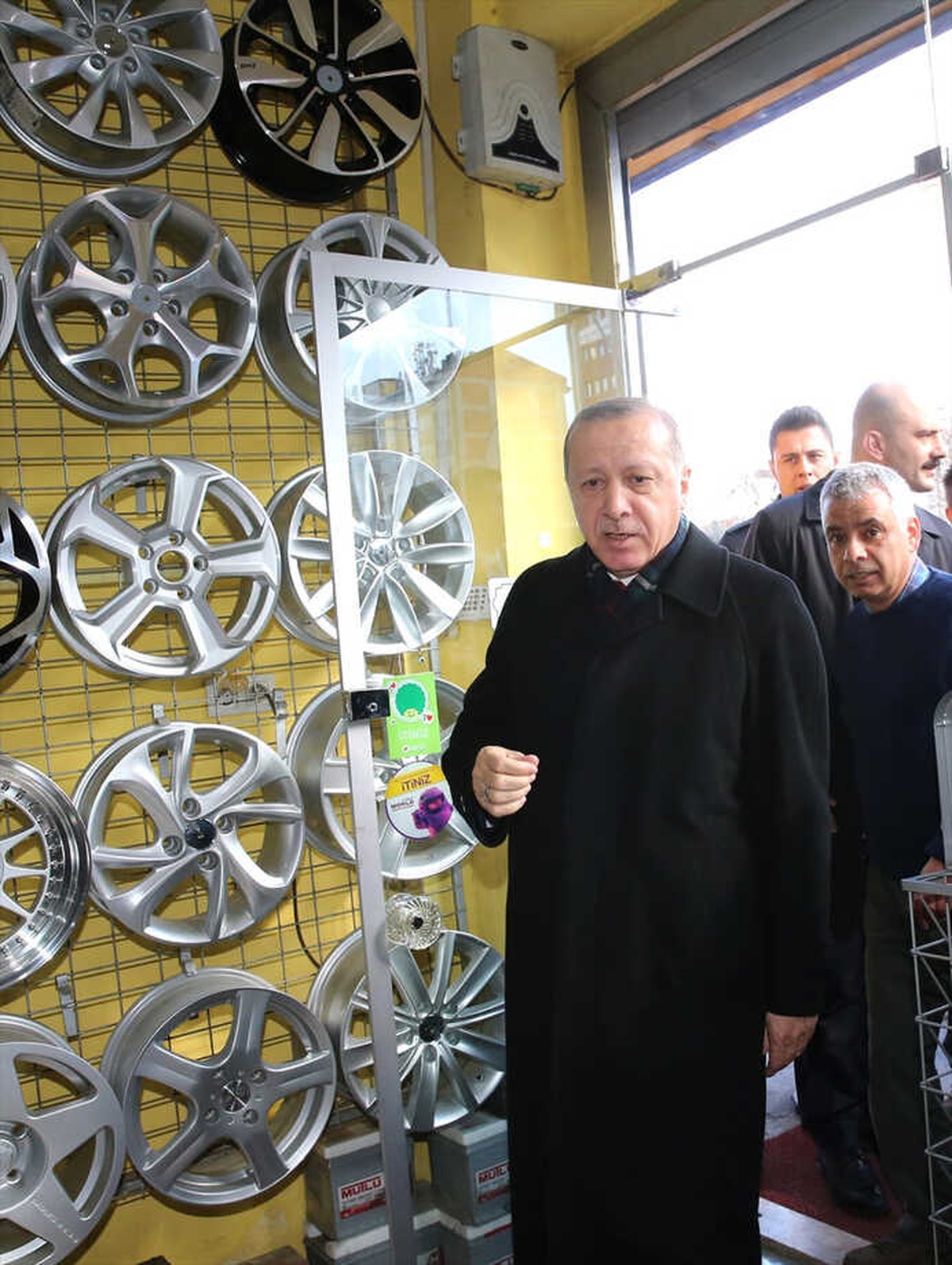 Cumhurbaşkanı Erdoğan\'dan Esnaf Ziyareti