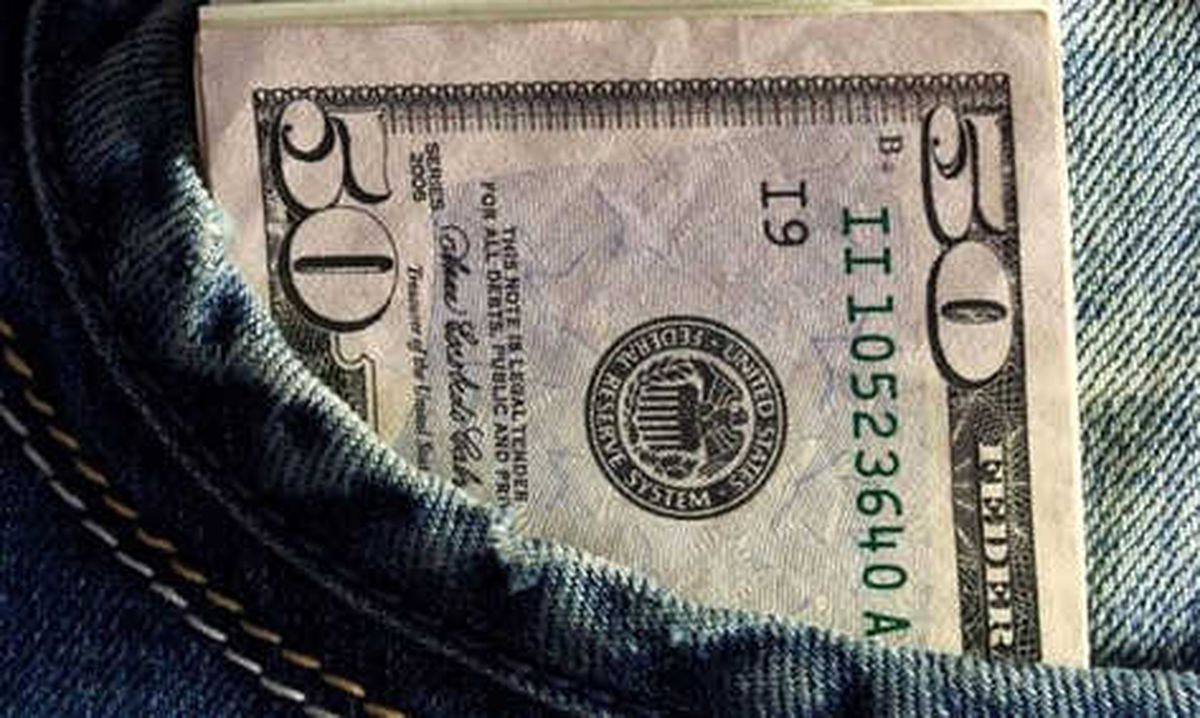Dolar Yeni Haftaya Yatay Başladı