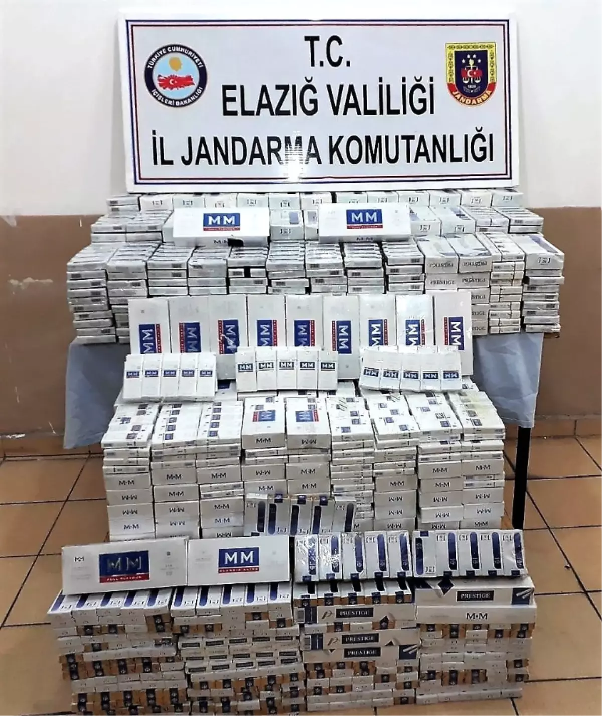 Elazığ\'da 4 Bin 170 Paket Kaçak Sigara Ele Geçirildi