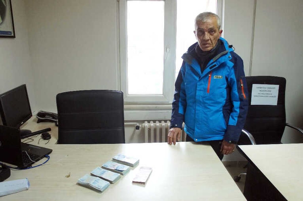 Evden 53 Bin Lira Çalan Hırsız Kıskıvrak Yakalandı