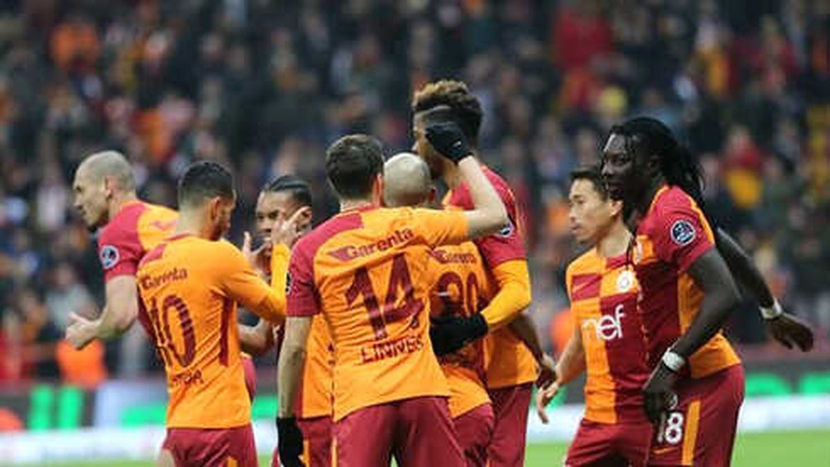 Galatasaray\'da Üç Değişiklik