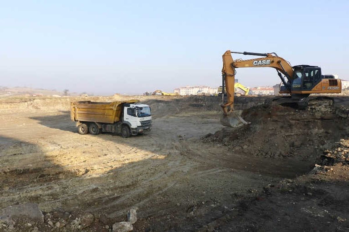 Kesimoğlu, Kırklareli\'ne Müjdeleri Arka Arkaya Verdi