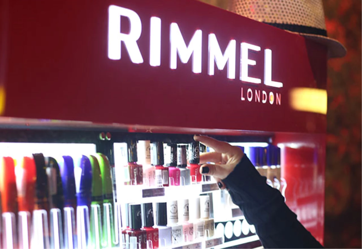 Rimmel London ile Sınırların Dışına Çık