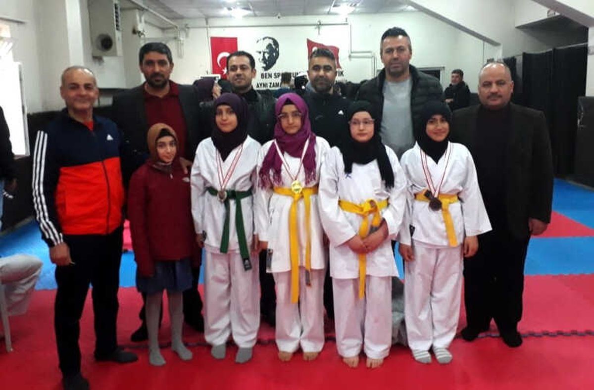 Şehit Akif Güleş İmam Hatip Ortaokulunun Karatede Büyük Başarısı