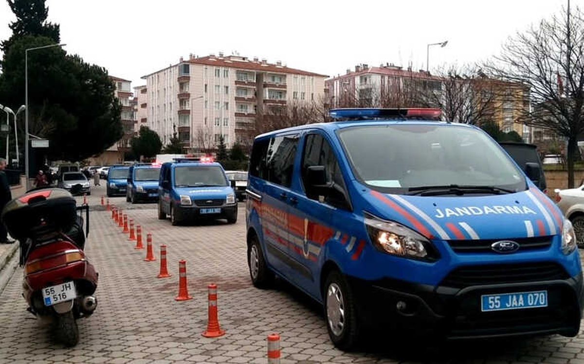 Silah Kaçakçılığı Operasyonunda 5 Kişi Adliyeye Sevk Edildi