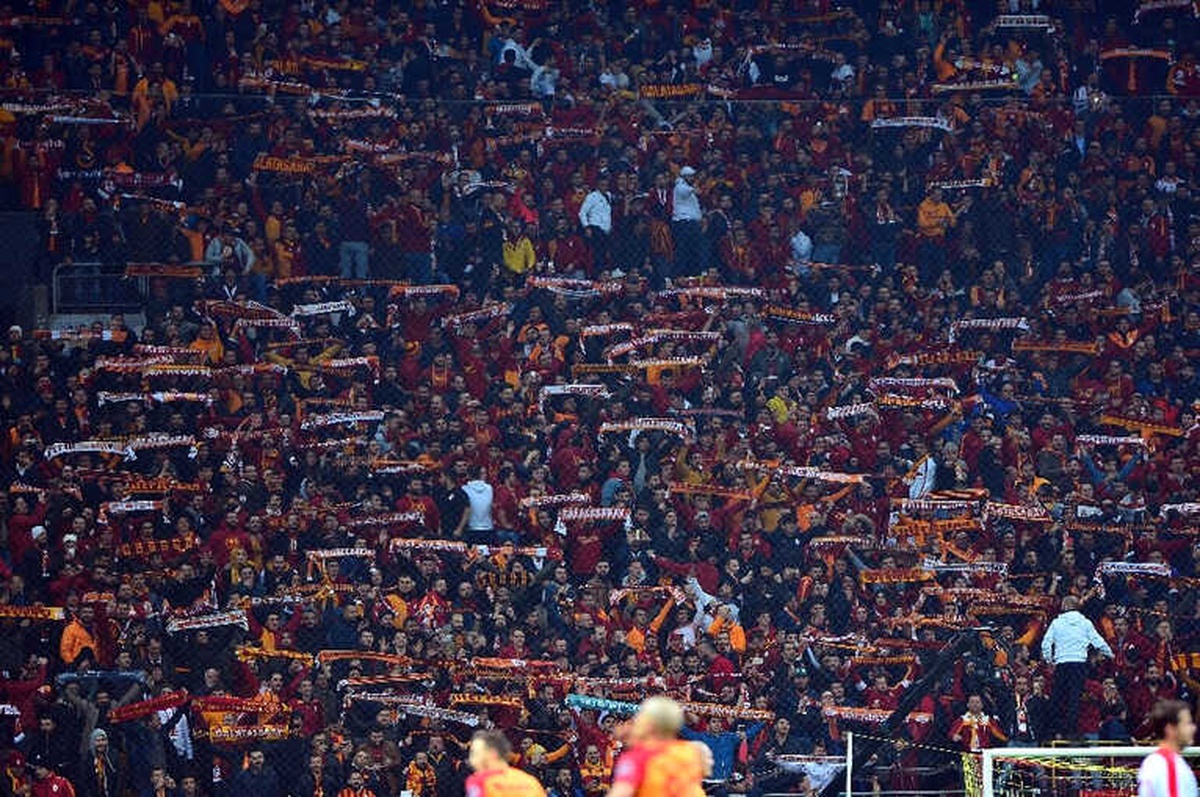Türk Telekom Stadyumu\'ndaki Seyirci Sayısı 33 Bin 962
