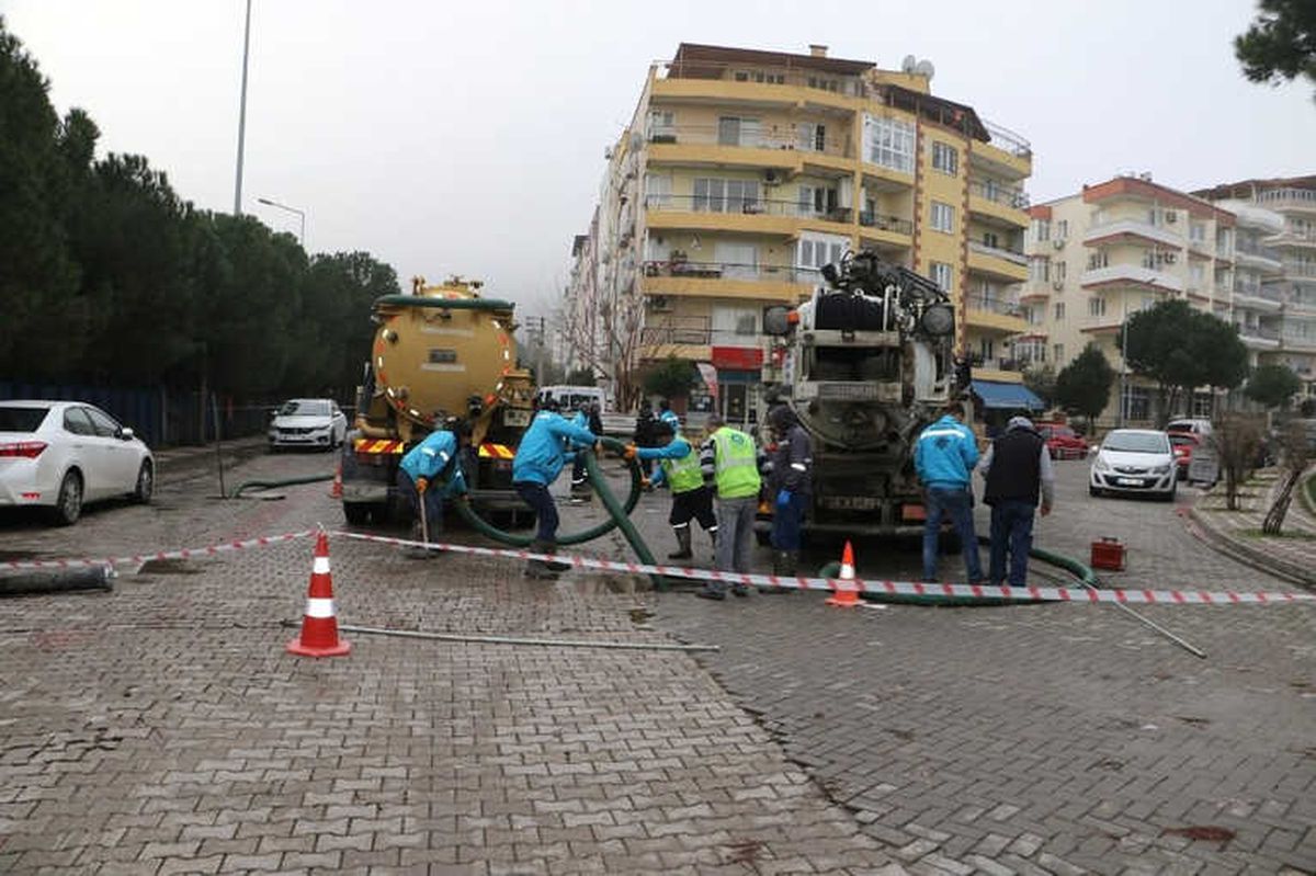 Uncubozköy\'deki Kanalizasyon Sıkıntısı Çözüldü