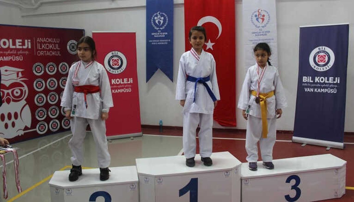 Van\'da Karate Müsabakası