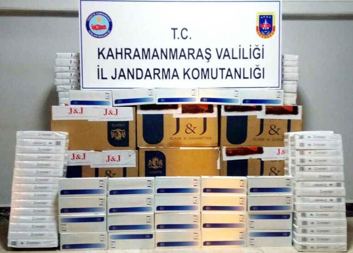 Atık Kağıt Taşıyan Tırdan Kaçak Sigara Çıktı