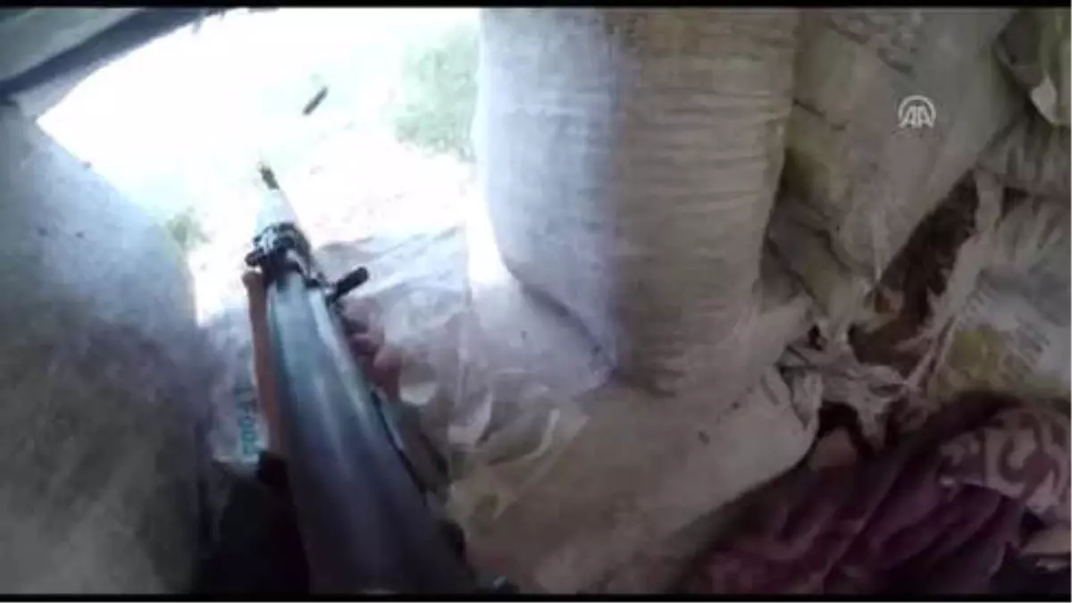 Cinderes\'in Deviye Köyündeki Çatışmanın Sıcak Anları Görüntülere Yansıdı