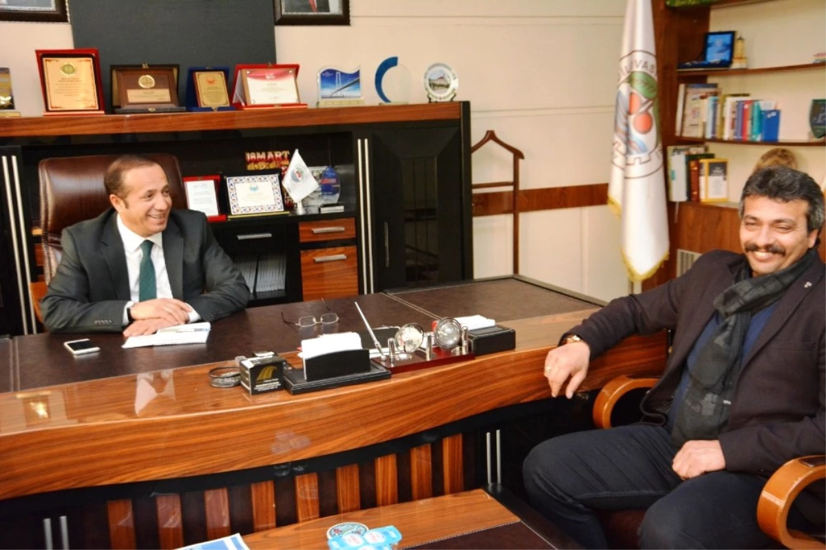 Dilovası MHP İlçe Teşkilatı Başkan Toltar\'ı Ziyaret Etti