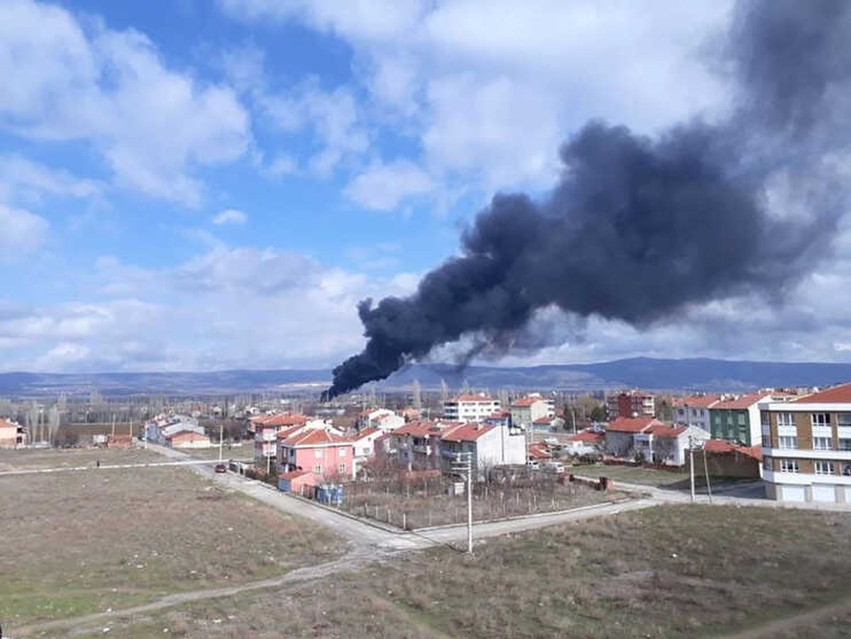 Eskişehir\'de Plastik Fabrikasında Yangın