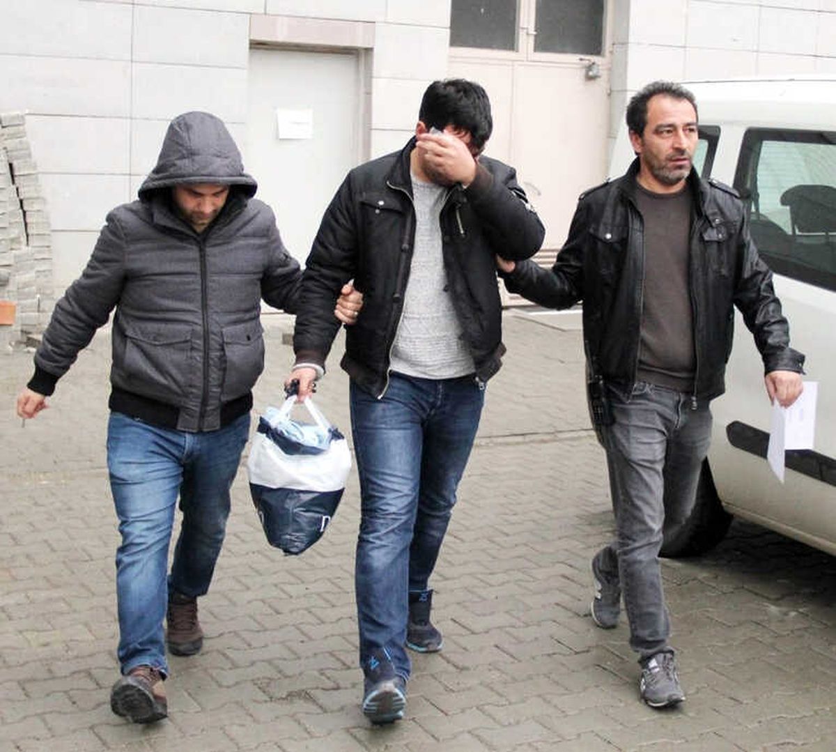 Fetö\'den Gözaltına Alınan Uzman Jandarma Adliyeye Sevk Edildi