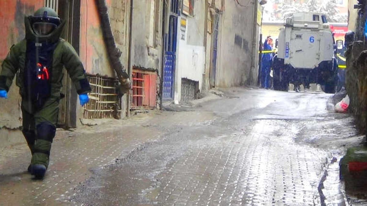 Hakkari\'de Şüpheli Poşet Alarmı