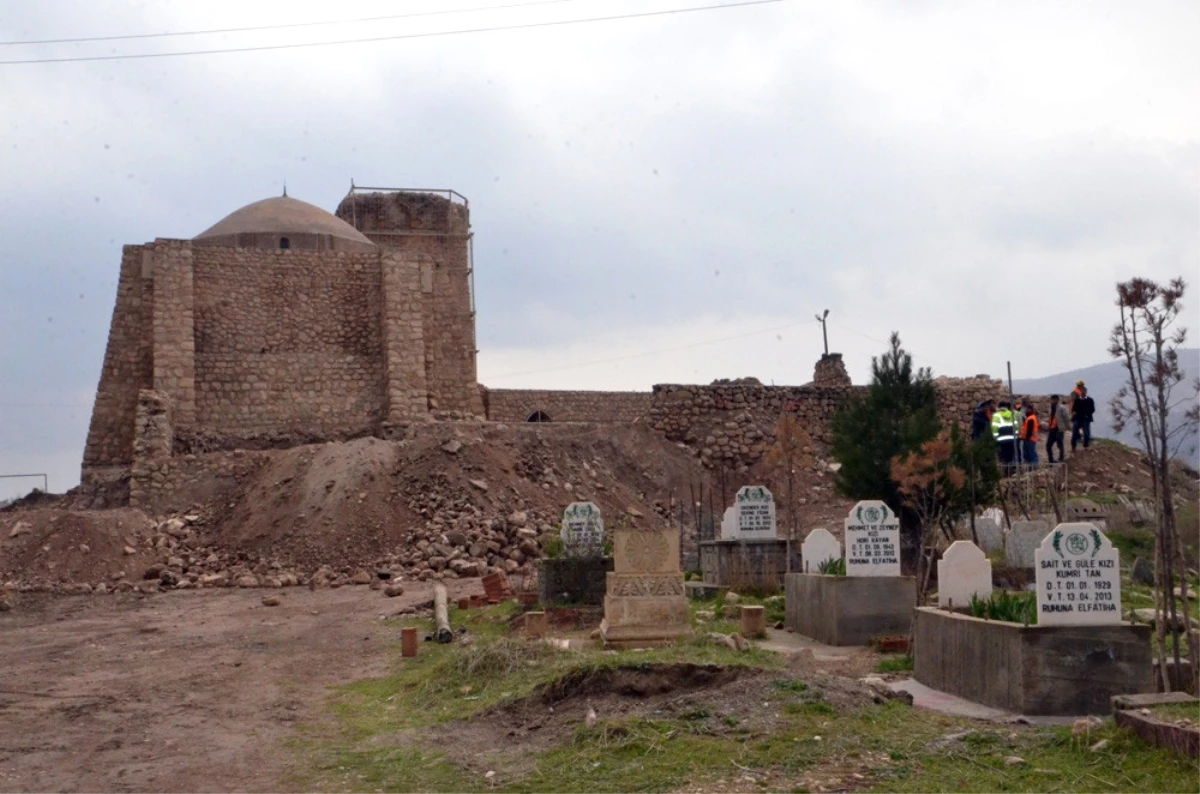Hasankeyf\'te Mezarlar Taşınıyor