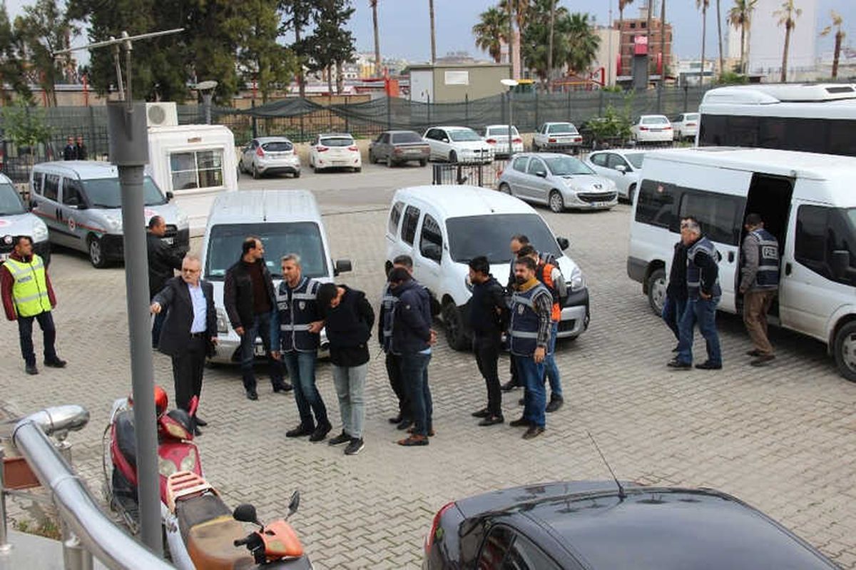 Hatay\'da Eski Futbolcu Cinayetinde 6 Tutuklama