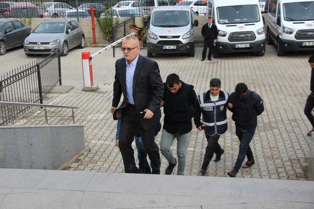 Hatay\'da Eski Futbolcu Cinayetinde 6 Tutuklama