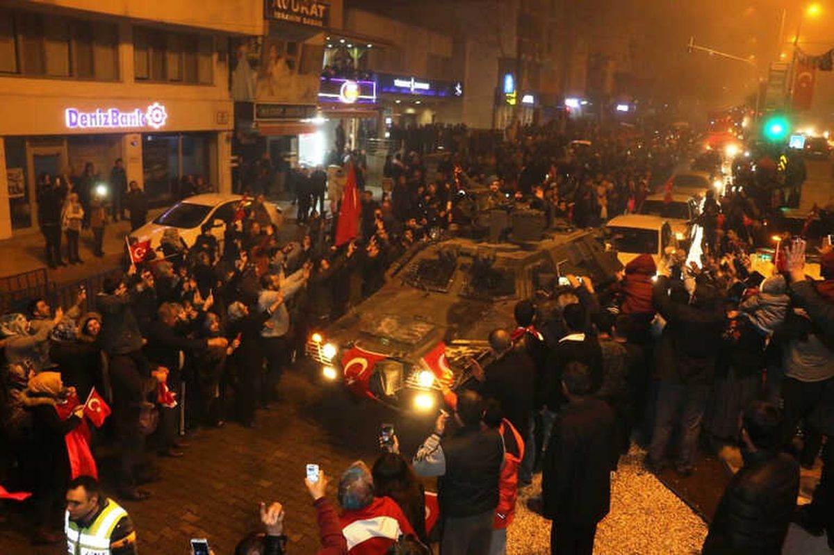 Kahramanmaraş\'ta Mehmetçiğe Sevgi Seli