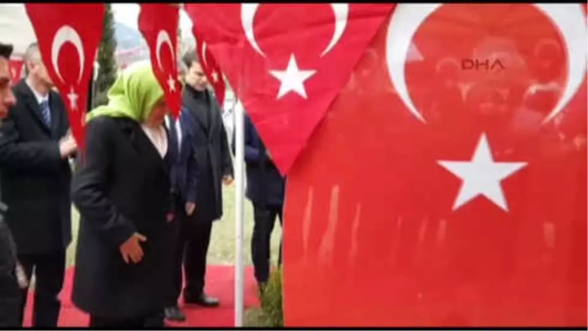 Karabük Akşener Şehit Astsubayın Ailesini Ziyaret Etti