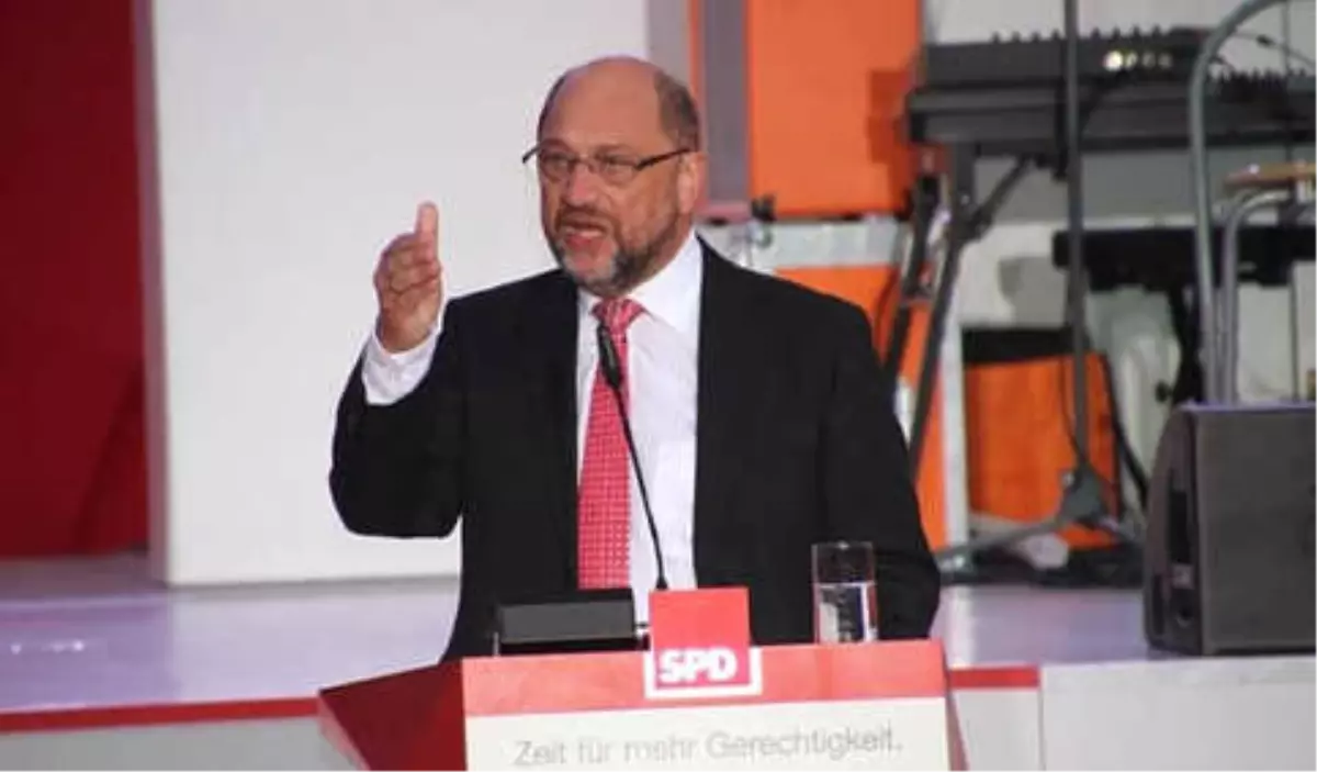 Spd Genel Başkanı Schulz Görevinden İstifa Etti