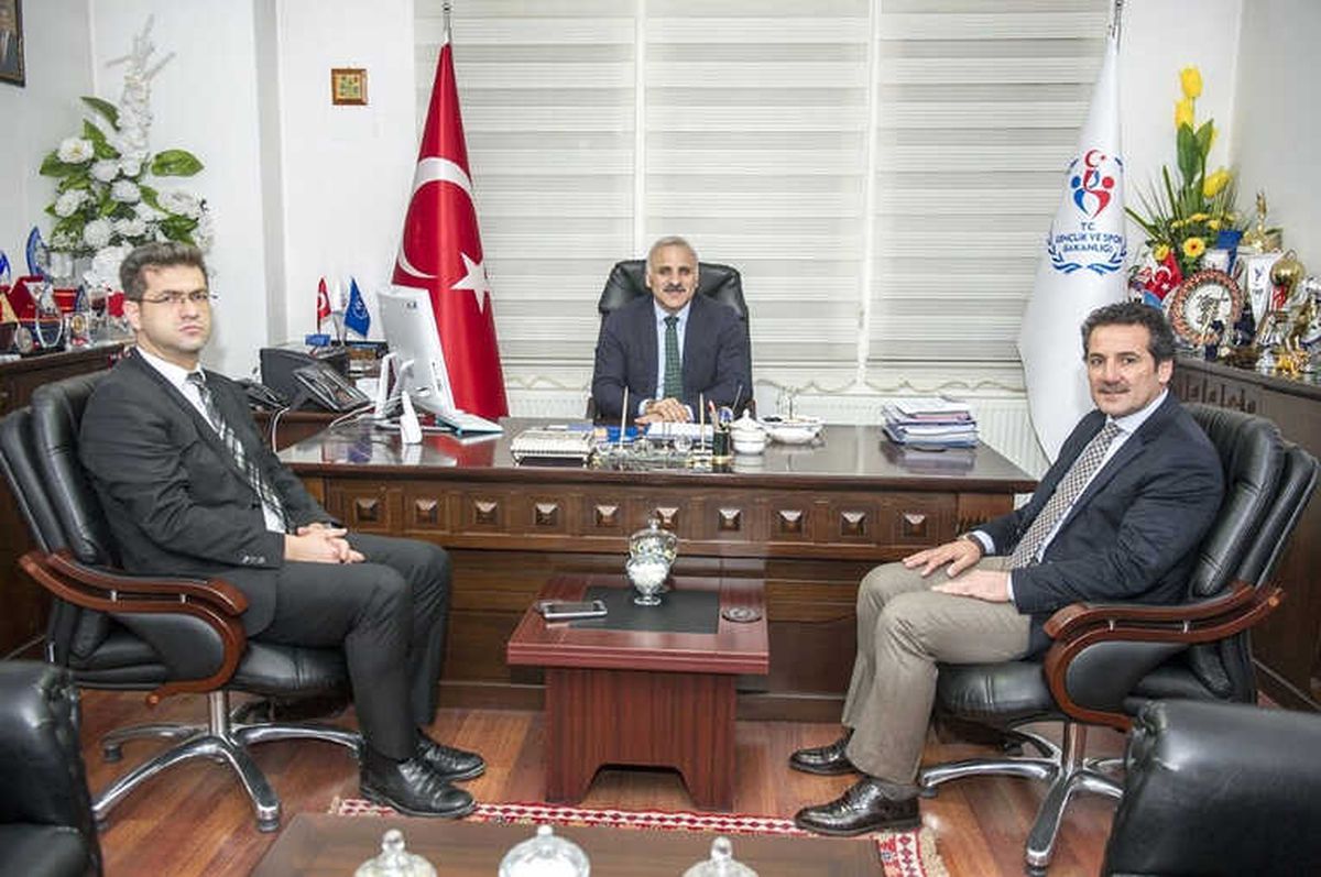 Vali Zorluoğlu\'ndan Kurum Ziyareti