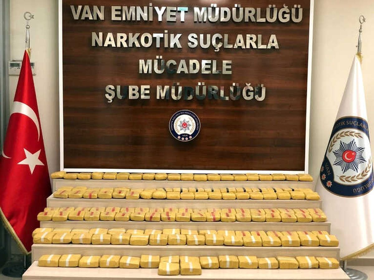 Van\'da 75 Kilo 240 Gram Eroin Ele Geçirildi
