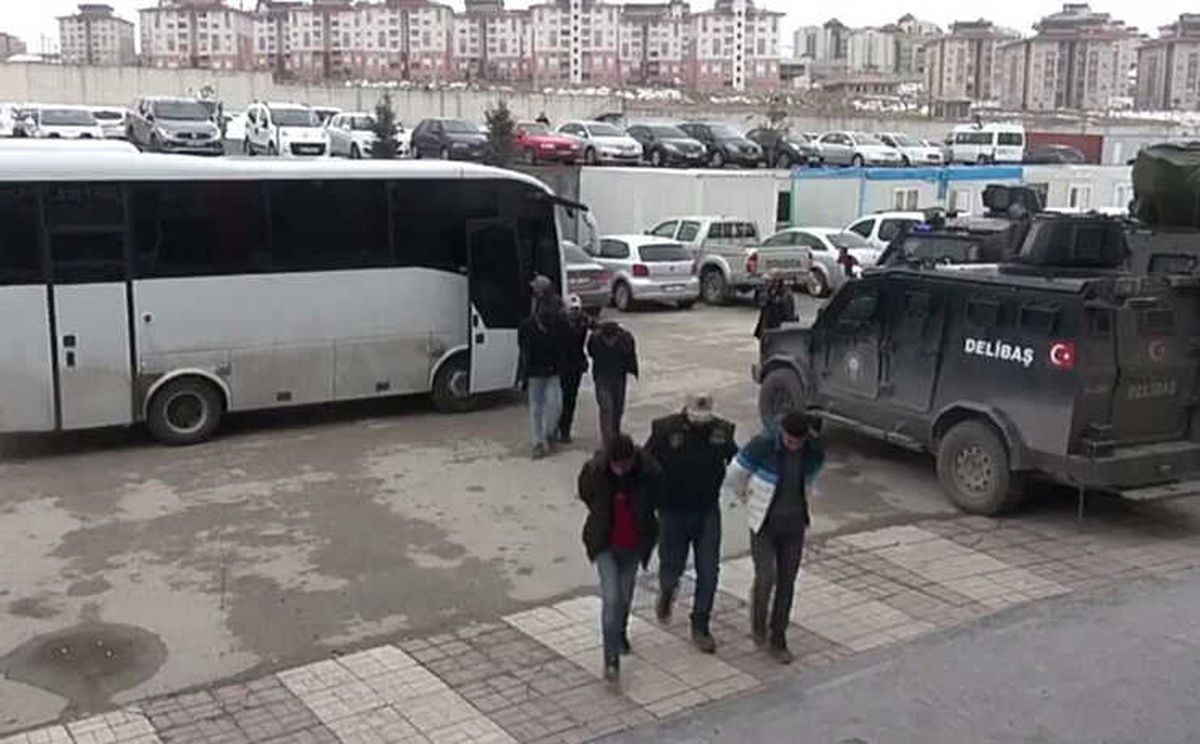 Van\'da Terör Operasyonu: 18 Gözaltı