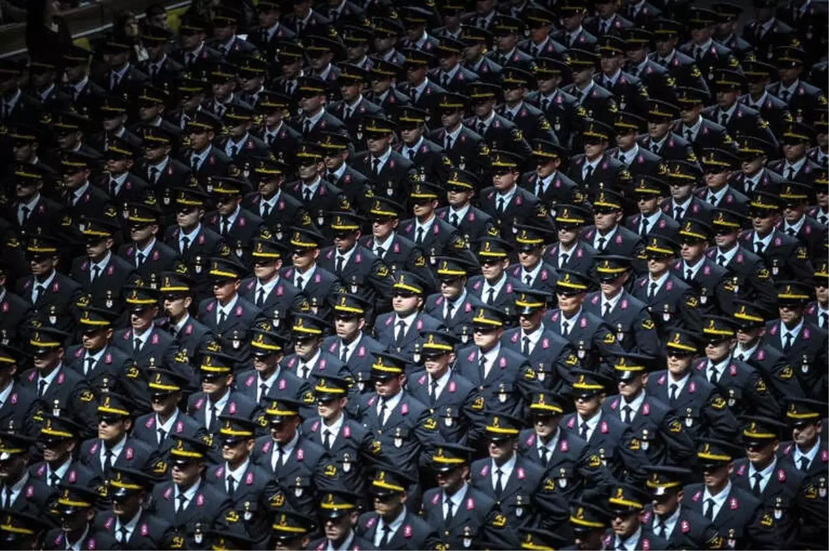 Bakan Soylu: "Ey Amerika 30 Bin Kişiyle Ordu Kurarsın, Biz Sadece Bu Ülkenin Haysiyeti ve Onuru...