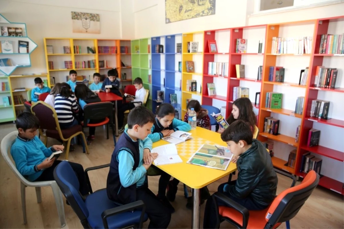Başkan Altay: "Her Gün En Az 15 Dakika Çocuklarımızla Birlikte Kitap Okuyalım"