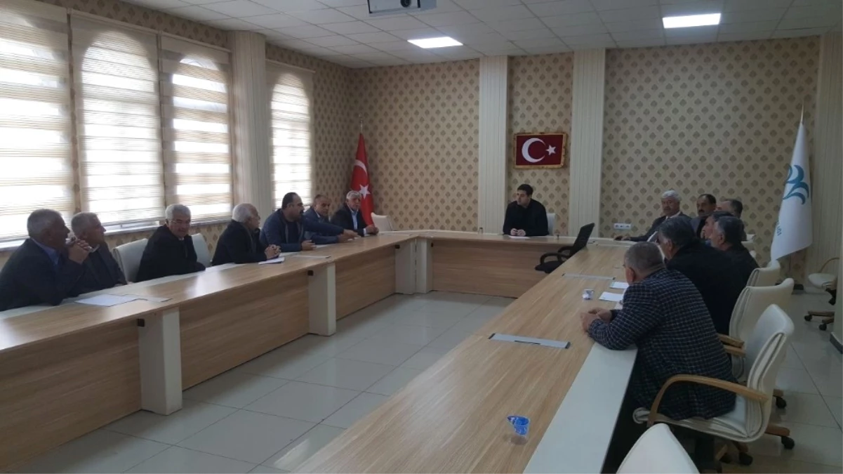 Başkan Gülenç, Muhtarlar ile İstişare Toplantısı Yaptı