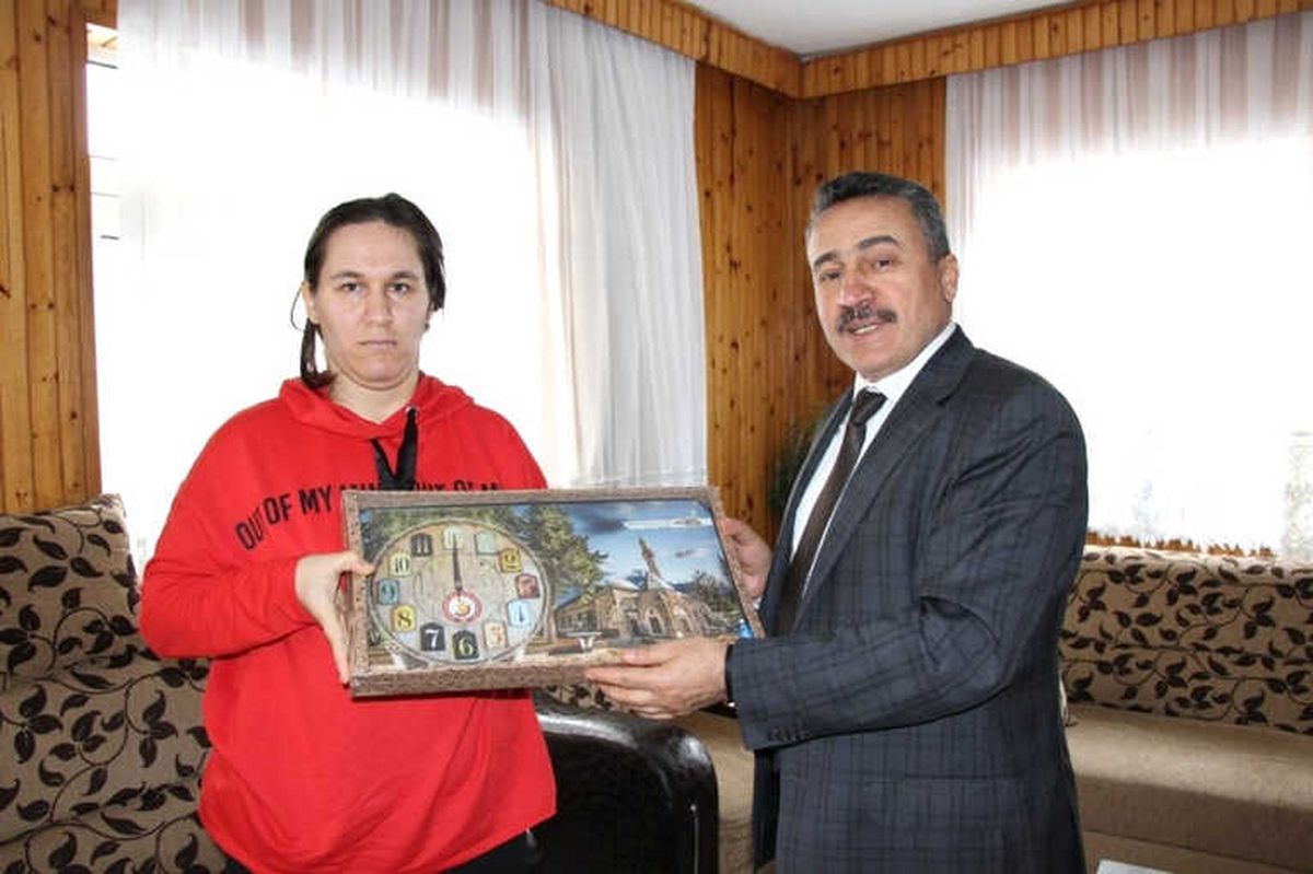 Başkan Tutal\'dan Engelli Ailelerine Ziyaret