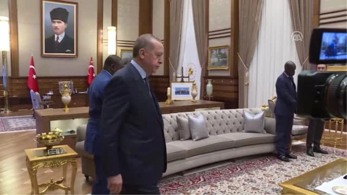 Cumhurbaşkanı Erdoğan, Gambiya Cumhurbaşkanı Barrow ile Görüştü