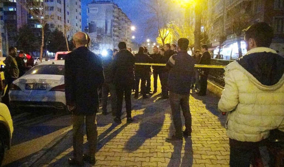Diyarbakır\'da Silahlı Kavga: 1 Yaralı