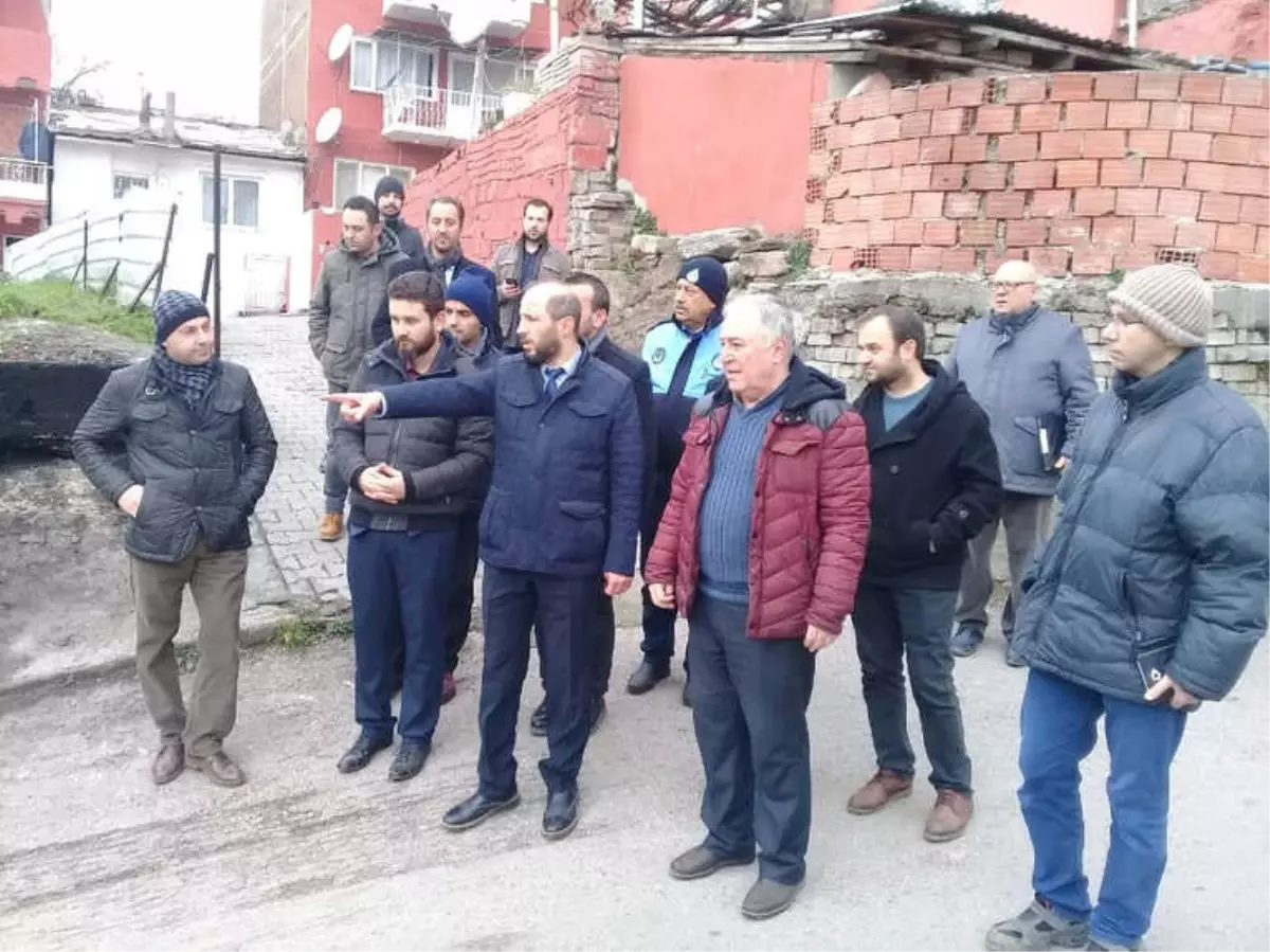 İzmit Belediyesi\'nin Mahalle Gezileri Devam Ediyor