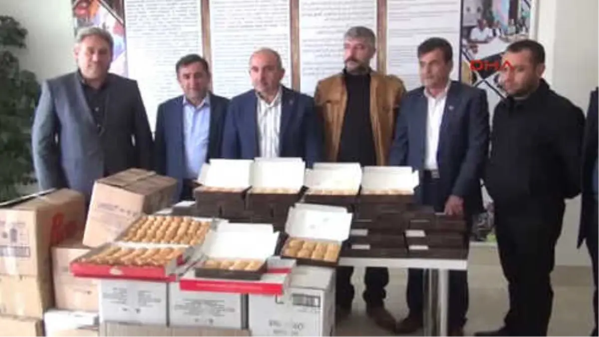 Kilis Belediyeden Askerlere Baklava