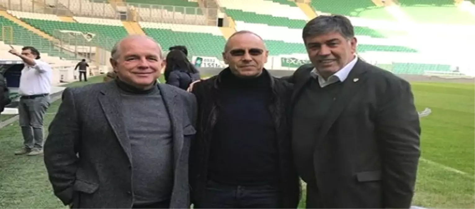 Kosova Futbol Federasyonu Bursaspor Stadı\'nı Ziyaret Etti