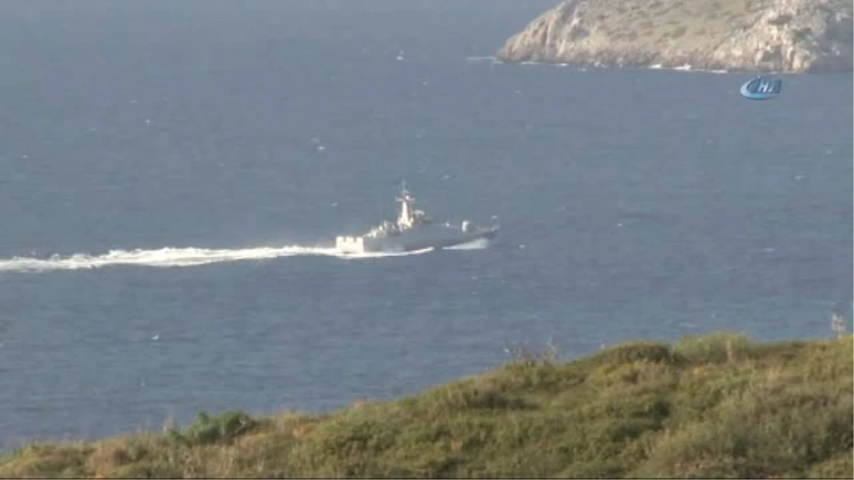 Türk Savaş Gemileri Kardak Kayalıkları\'ndan Ayrılmadı