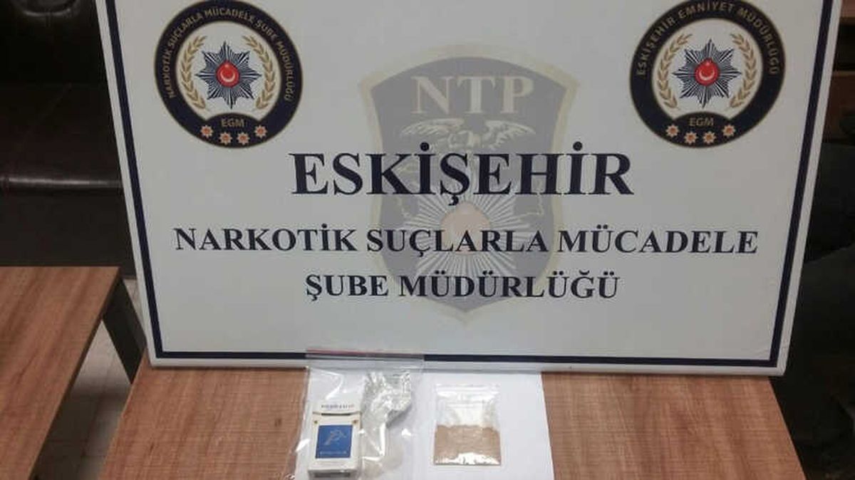 Üzerlerindeki Uyuşturucu Maddeler ile Yakalandılar
